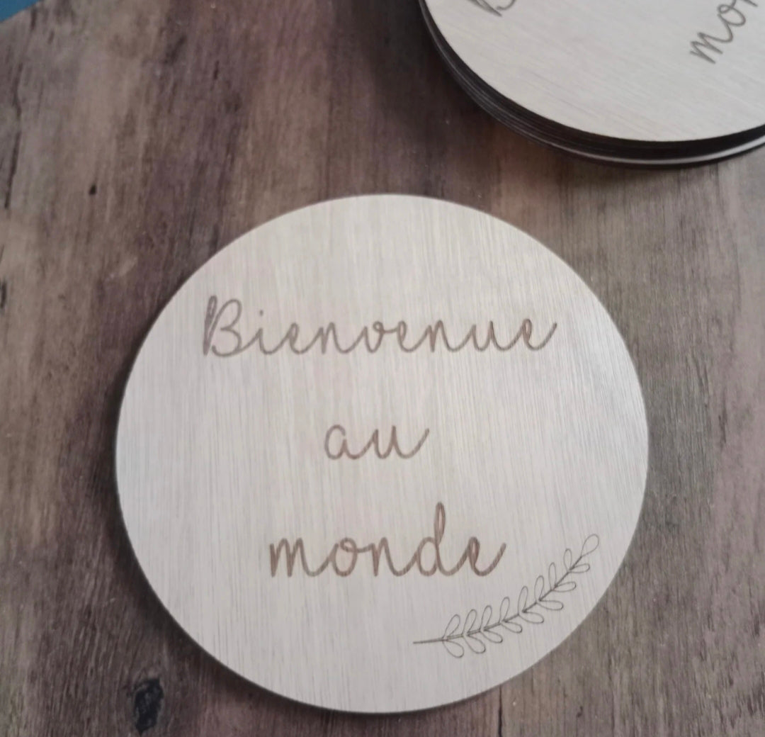 Cercle en bois "bienvenue au monde"